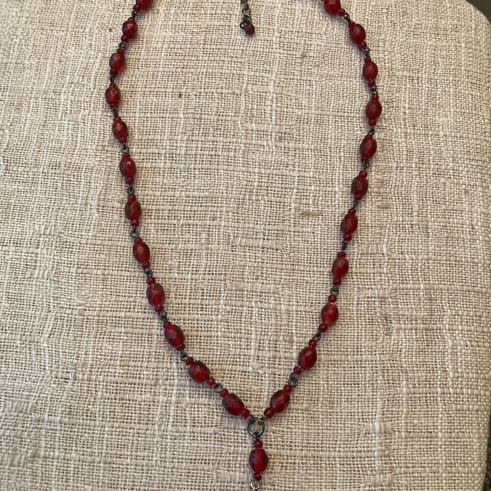 Chic Red Beaded Necklace